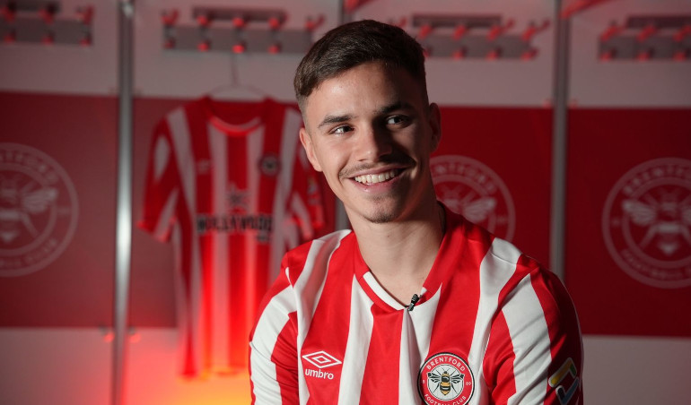 Romeo Beckham Signs with Brentford